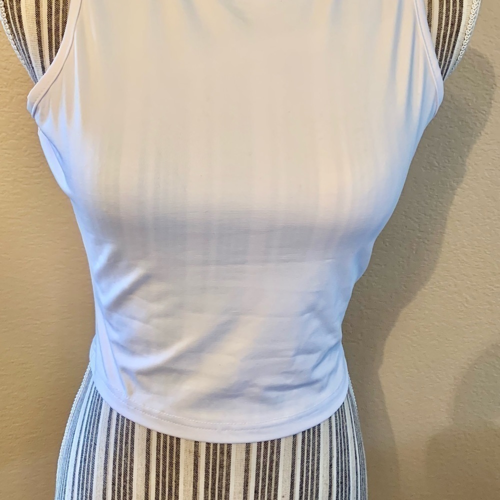 NWT Sleeveless Top Small Cropped Muscle Tee White Stretchy Spandex Worldealshop - Picture 3 of 12